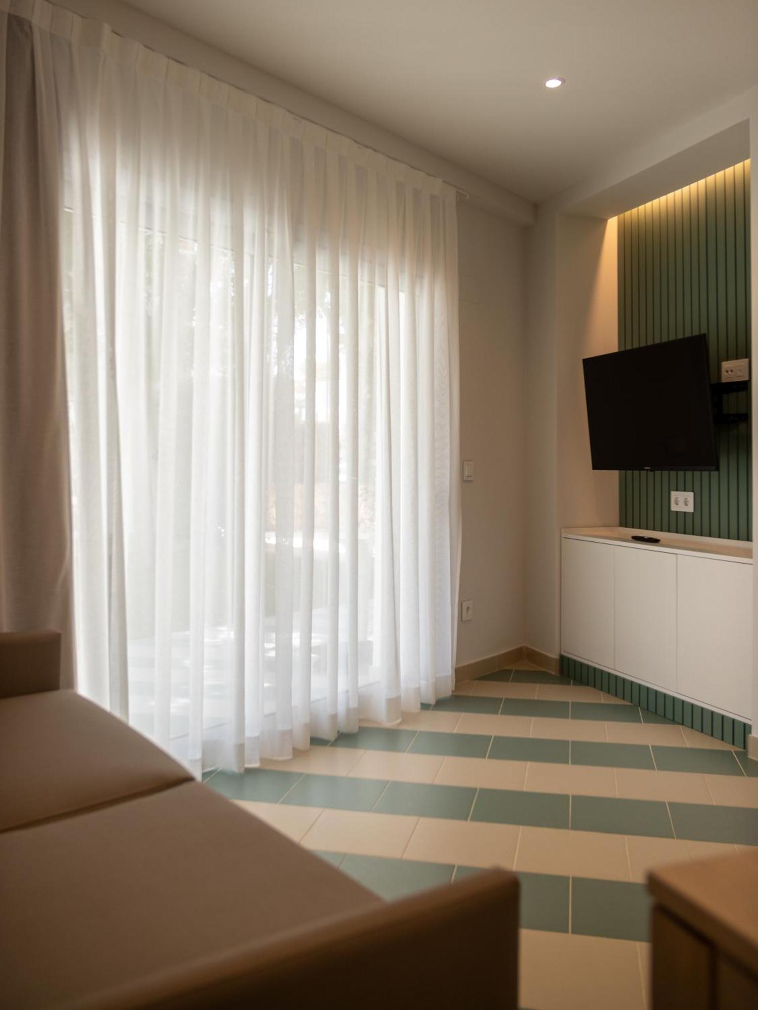 Apartamentos Sunway Arizona シッチェス エクステリア 写真